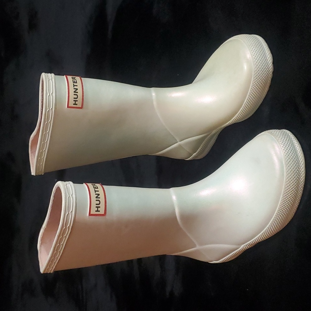 Kid's size usa 8 white Hunter rain boots